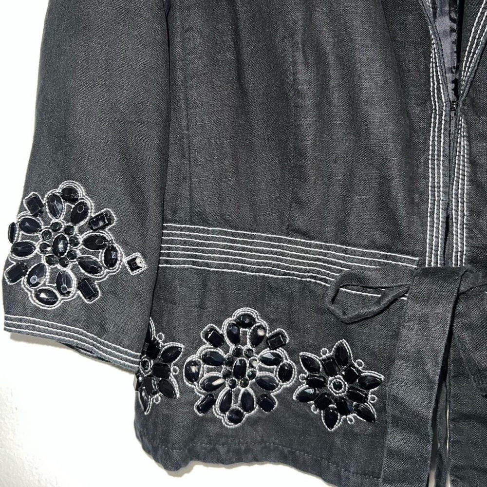 black blazer - Picture 2 of 5